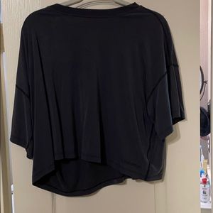Lululemon mid crop oversized top, black, 8